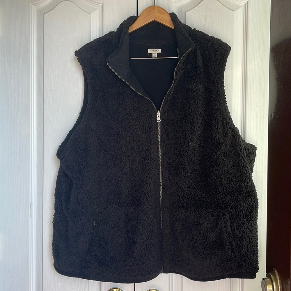Black furry vest with pockets